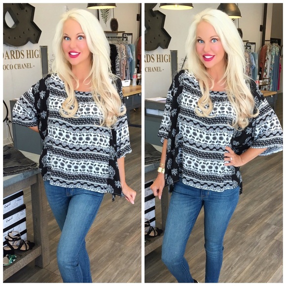 SUMMER CLEARANCE 😊Contrast  cold shoulder tunic - Picture 2 of 3